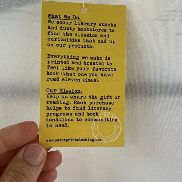 Out Of Print Little Women T-Shirt White With Red Silhouette Size S. NEW - Picture 7 of 7